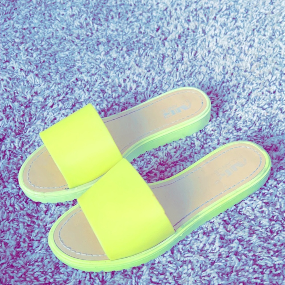 Air Balance Slides